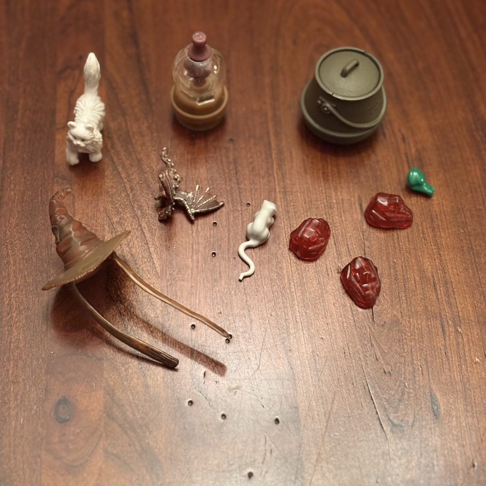 Mattel Magical Creatures and Accessories Set - Brown, Red, Green